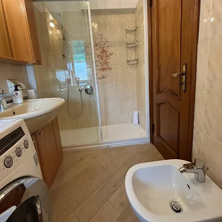 Ca De La Mia, Chiavari, 60 Sqm With 1 Bedroom, 1 Bathroom, Near The Centre, With Free Parking Lot At 400 Mt From The *